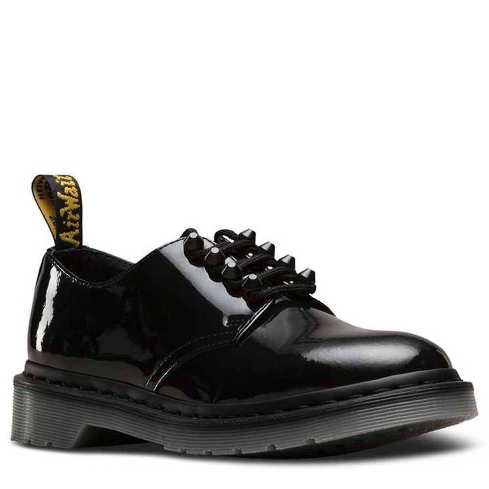 DR. MARTEN’S patent leather stud eye oxfords, 9.